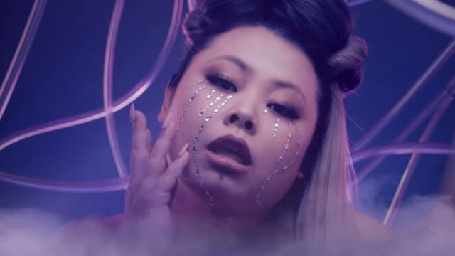 Naomi Watanabe en parodia de "Rain on me", canción de Lady Gaga y Ariana Grande