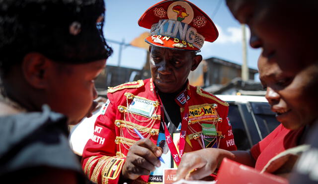 El "rey de los condones de África" y su incansable lucha contra el VIH. Foto: EFE.