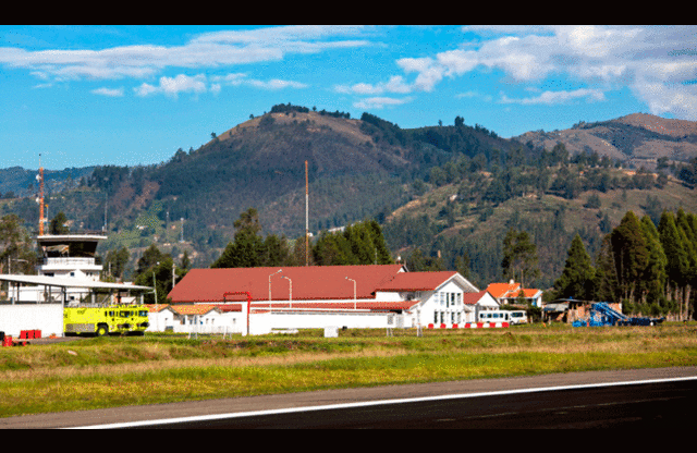 Los trabajos de rehabilitación en el aeropuerto de Cajamarca mejorará la sostenibilidad de la región. Foto: Adp