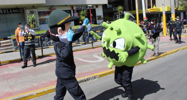 Policías realizaron campaña de concientización en Arequipa.