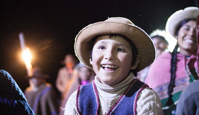 Protagonizada por el niño Víctor Acurio, quien interpreta a Sistu.
