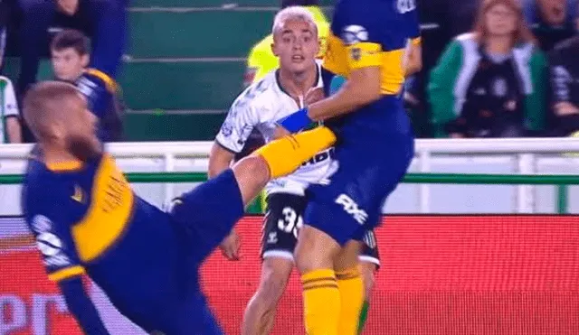 Daniele De Rossi cometió una dura entrada contra su propio compañero en partido entre Boca Juniors vs. Banfield.