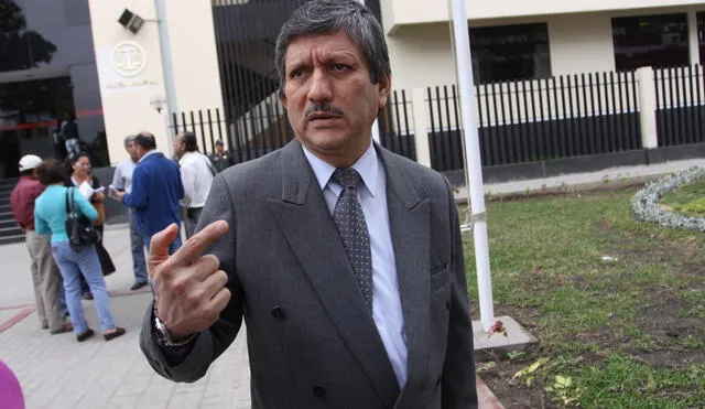 Investigan a fiscal por no procesar a Darío Acuña