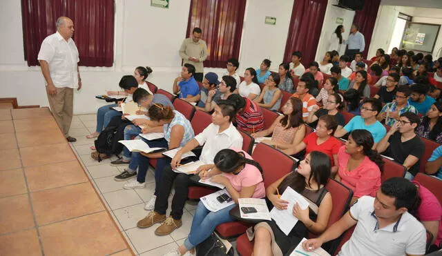 Sueldos de los docentes universitarios se elevarán entre 32% y 47% este año