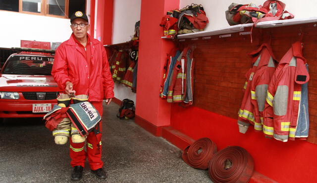 Sujeto ingresa a compañía de bomberos del Callao y roba valiosos equipos 