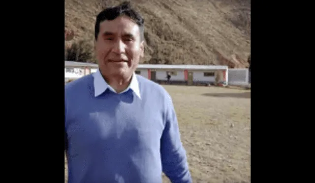 Jhoel Herrera elogia a profesor que camina varios kilómetros para dar clases en Huancavelica.