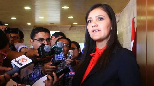 Yamila Osorio cuestiona moral de congresistas que quieren vacar a PPK