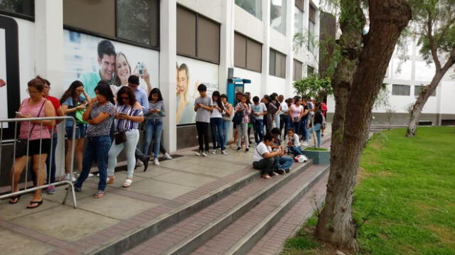 Shawn Mendes en Lima: largas colas por venta de entradas [VIDEO]