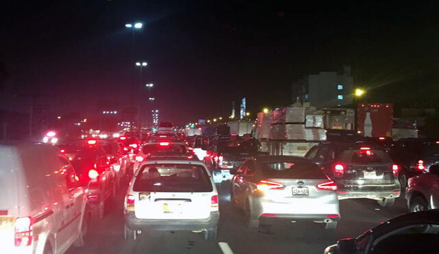 Califican de “infernal” el tráfico vehicular en Lima