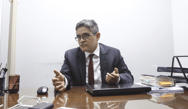 Carlos Rivera calificó investigación a fiscal Pérez de "disparate"