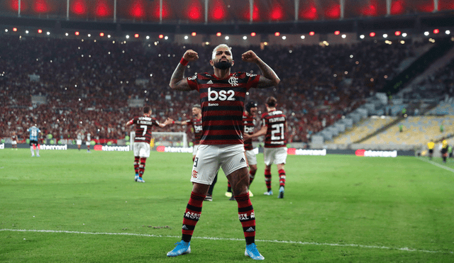 Al inicio del segundo tiempo, Gabriel marcó el 2-0 a favor de Flamengo sobre Gremio. | Foto: EFE