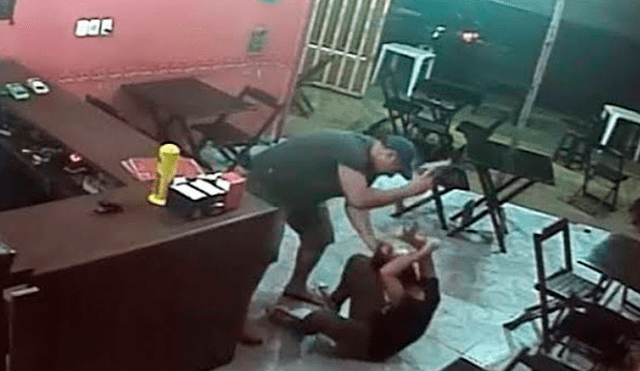 Brasil: Policía golpea a mujer por equivocarse en pedido de hamburguesa [VIDEO]