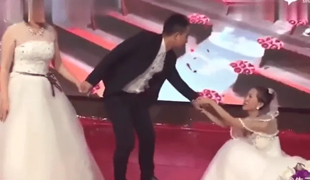 Facebook viral: se cola en la boda de su expareja y le ruega de rodillas que vuelva con ella [VIDEO]