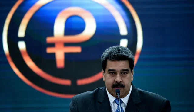 Venezuela's President Nicolas Maduro delivers a speech during a press conference to launch the international trading of oil-backed cryptocurrency called "Petro", on October 1, 2018. (Photo by Federico PARRA / AFP)