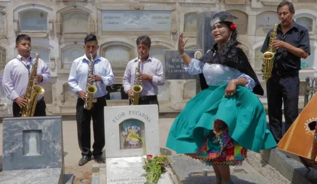 “Shandu” la Huambla Wanca es una mujer trans de Huancayo que canta las canciones de Flor Pucarina, uno de sus referentes más grandes de la música vernacular andina. Foto: difusión