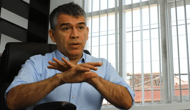 Partido Morado: “El país debe liberarse de las mafias, lobbies y políticos tradicionales”