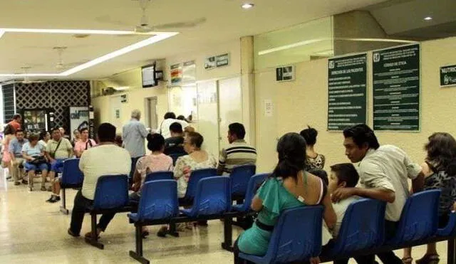 Gracias a los trámites por Internet, los pacientes ya no realizan colas en los centros de salud del IMSS.