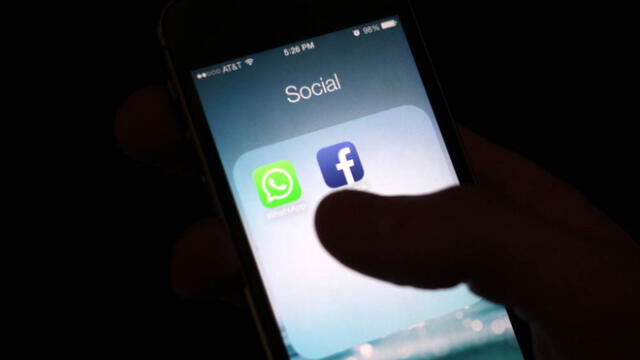 WhatsApp: harto de mensajes demandó al administrador del grupo