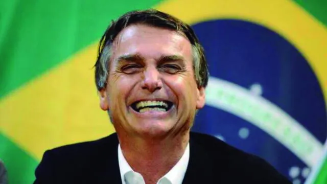 Jair Bolsonaro no dudó en usar su cuenta de Facebook para burlarse de la primera dama francesa. Foto: Difusión
