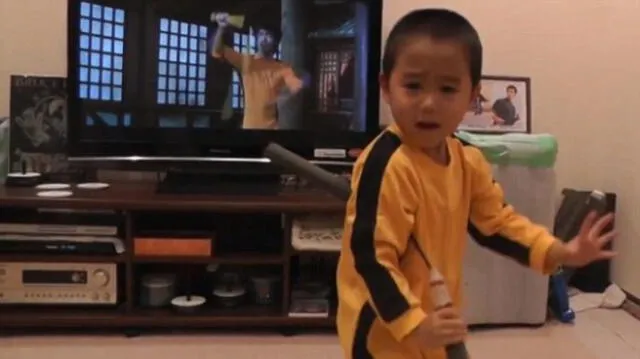 Youtube: Niño que imita a Bruce Lee causa furor en redes [VIDEO]