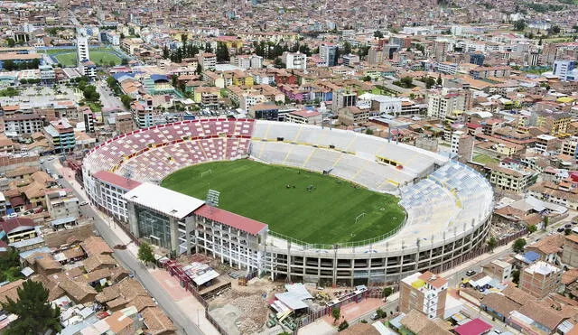 el soberano. El Inca Garcilaso de la Vega tiene una capacidad para recibir a 40.000 aficionados. Pero no podría albergar a los tres equipos de la Liga 1.