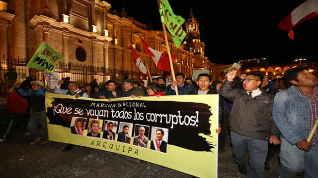 Continúan las protestas en el sur contra la corrupción en el Poder Judicial y CNM