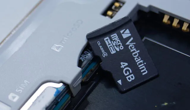 Las tarjetas microSD son muy útiles para los teléfonos con poca capacidad de almacenamiento. Foto: Computer Hoy