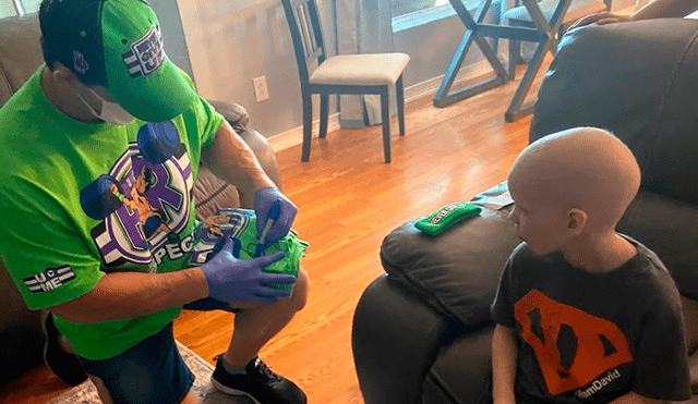 John Cena sorprendió a un niño con cáncer en plena pandemia de coronavirus. | Foto: WFLA-TV