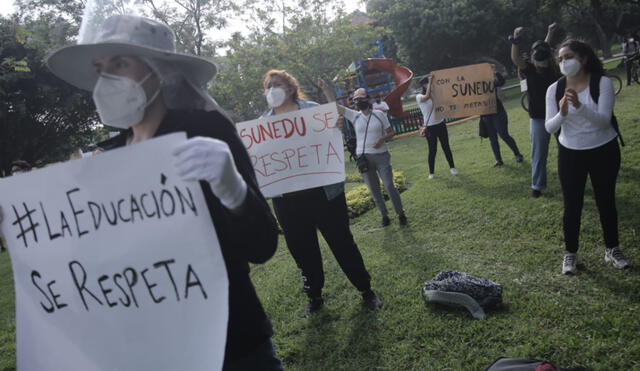 Universitarios mostraron su preocupación por las propuestas que se debaten en la Comisión de Educación del parlamento. Foto: John Reyes / La República