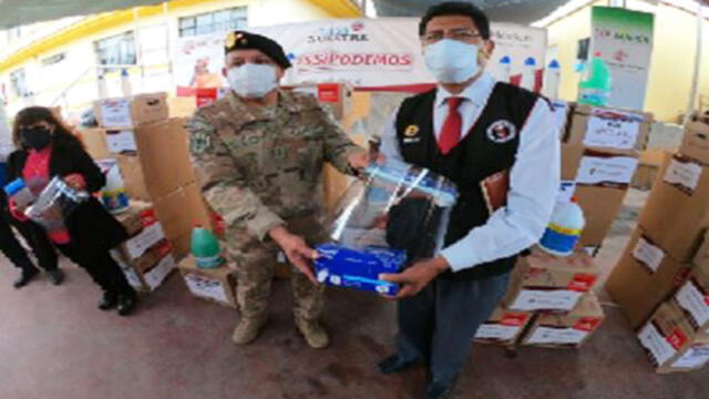 Los donativos fueron entregados por el equipo de Desarrollo Comunitario del proyecto minero al Comando COVID-19 de Arequipa,