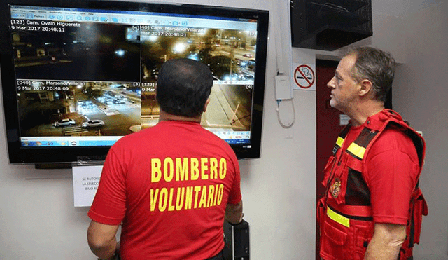 Vía Facebook: polémica por bombero que pide que voten por Jorge Muñoz [FOTO]