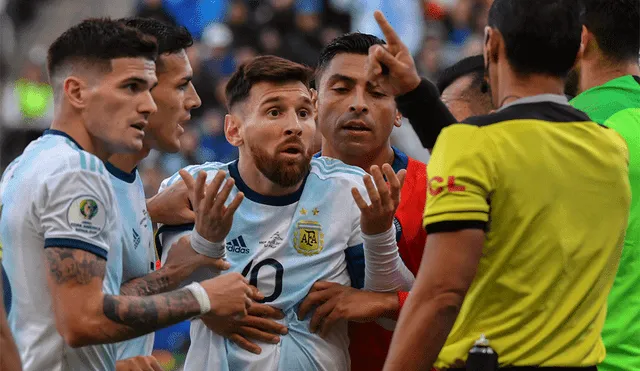 Miembro del TAS le recomendó a Lionel Messi pedir disculpas para no recibir una fuerte sanción de la Conmebol. | Foto: AFP