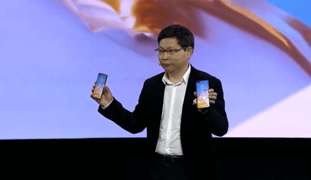 Richard Yu, CEO de la unidad de consumo de Huawei, presentando los nuevos Huawei P40.