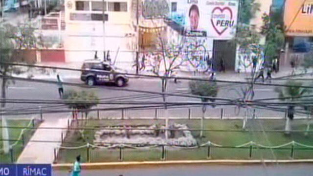 Rímac: barristas de Universitario y Sporting Cristal se enfrentan en las calles [VIDEO]