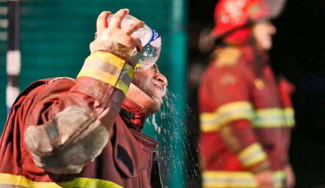 Bomberos reciben ayuda para su protección durante la lucha contra la COVID-19 (Foto: Difusión)