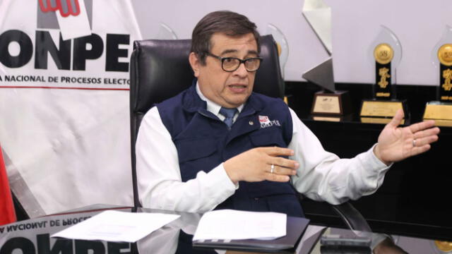 ONPE asegura que aún no es notificada sobre suspensión de Adolfo Castillo
