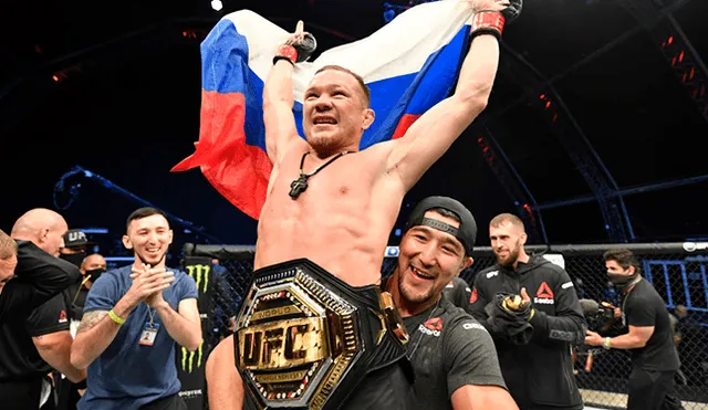 Con un TKO el de Siberia se convirtió en el nuevo campeón de peso gallo. Foto: Twitter UFC
