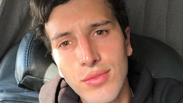 Sebastián Yatra recupera barba y presume musculatura en Instagram