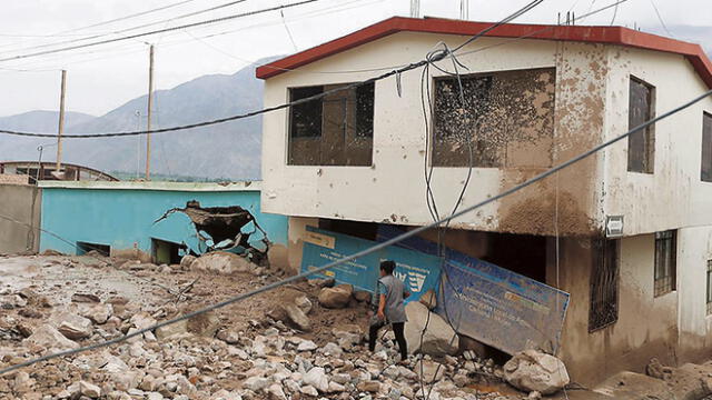 Hay cinco muertos en Arequipa y huaicos golpean a otras 9 regiones