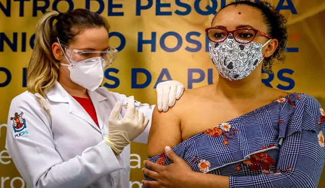 Sinovac lleva varios meses de negociaciones con autoridades locales de Brasil sobre su candidata a vacuna contra el coronavirus. Foto: AFP