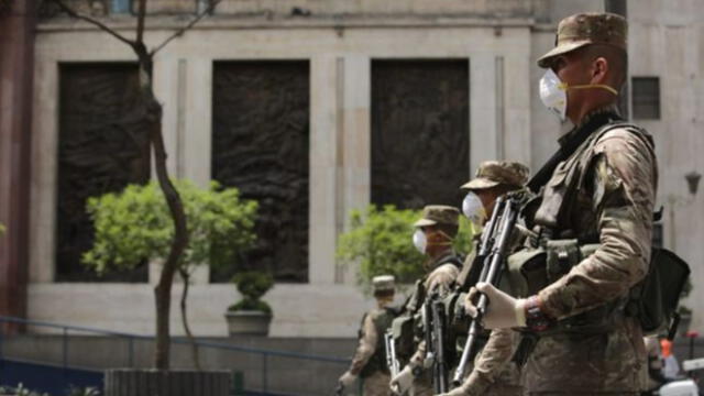 Comandos de las Fuerzas Armadas están tomando medidas de precaución para evitar más contagios de sus integrantes. (Foto: Captura de video)