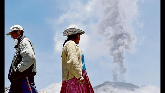 Población pide mascarillas para afectados por volcán Sabancaya