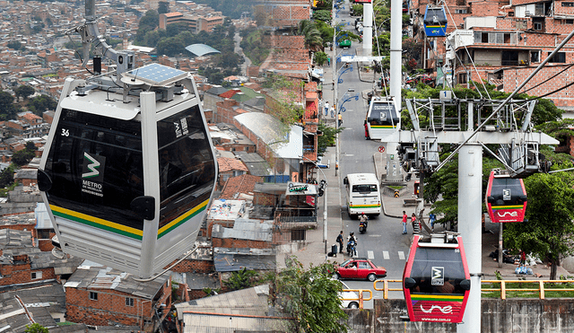 La empresa Metro de Medellín pidió respeto por el sistema y sus usuarios. Foto: composición LR/AFP