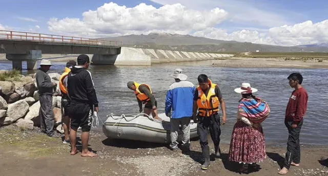 Intensifican labores de búsqueda de niño que cayó a río Huenque.