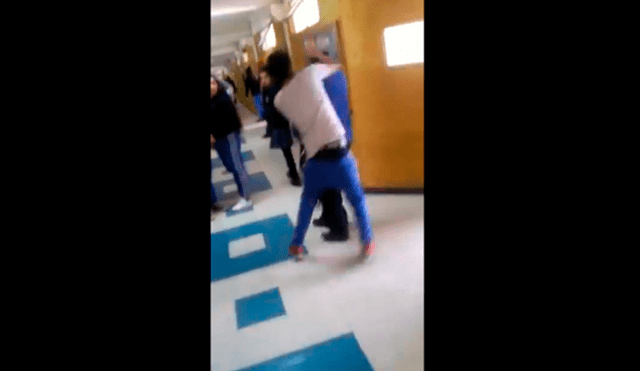 YouTube: profesor recibe brutal golpiza de su alumno durante la hora del recreo [VIDEO]