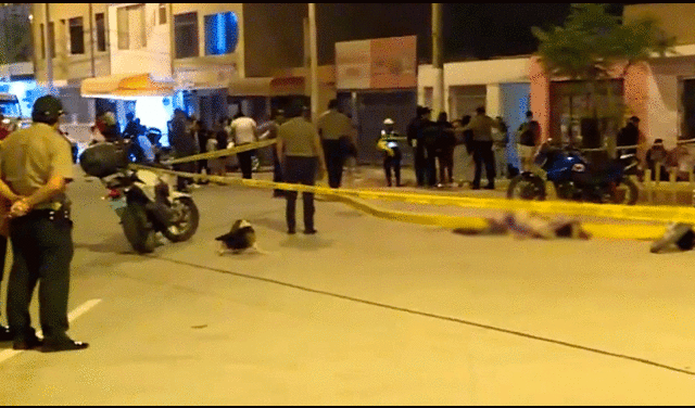 Delincuentes no se llevaron las pertenencias de las víctimas. Policía investiga el caso de sicariato. Foto: captura de América TV