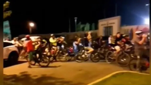 San Isidro: ciclistas rompen mallas de seguridad de Puente de la Amistad en protesta contra reja