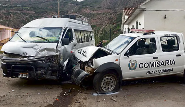 Agente policial muere tras colisión de patrullero con una combi en Urubamba 