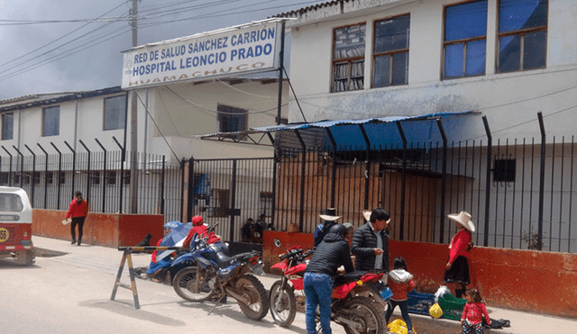 Madre dio a luz en la puerta del área de emergencia del Hospital Leoncio Prado por falta de médicos. Foto: Difusión