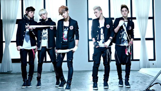 NU'EST, es una boy band surcoreana formada por Pledis Entertainment en 2012. El grupo está conformado por JR, Aron, Baekho, Ren, Minhyun.